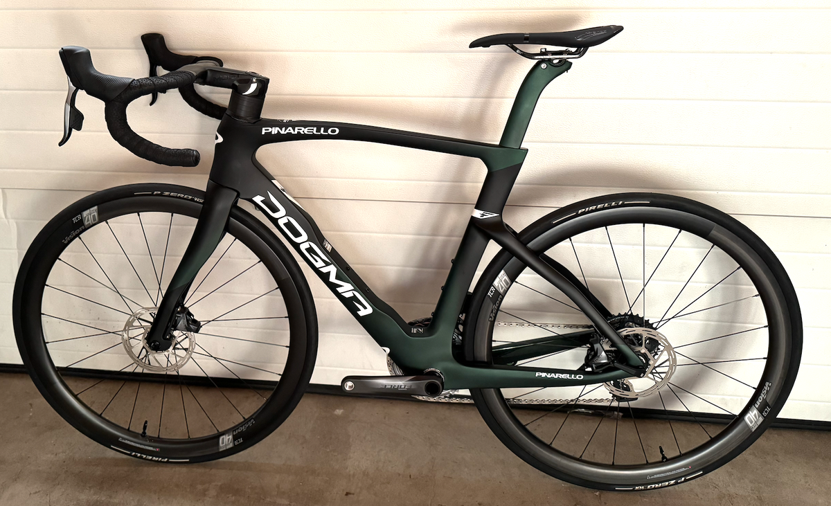 NEW* Pinarello Dogma F (55) DISC Sonic Green, SRAM Force AXS NEW* Pinarello Dogma F (55) DISC Sonic Green, SRAM Force AXS