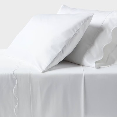 Queen 400 Thread Count Performance Sheet Set White Scalloped Hem - Threshold