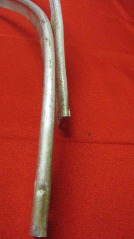 Par delantero de molduras de apertura de rueda Pontiac Lemans 1973-1975 Foto 2 de 4