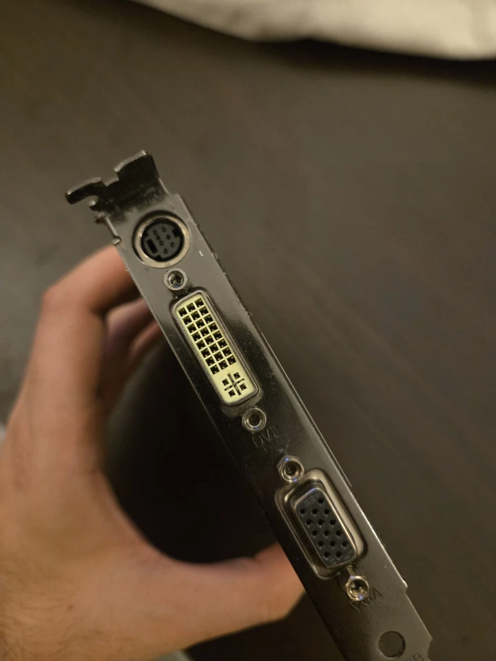 Scheda Video Nvidia GeForce 8500 GT - Come Nuova - Immagine 3 di 3