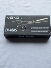 Rusk VG-10 Gamma Shear 35 Tooth Thinning Shear with Case. New In Box 