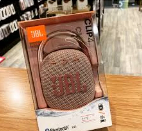 Розовый портативный Bluetooth-динамик JBL Clip 4 - Изображение 2 из 3