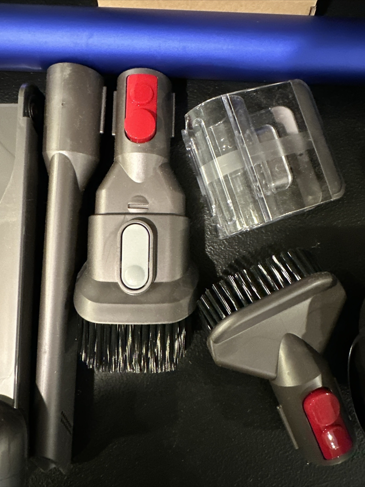 Dyson V11 Stick Vacuum Cleaner Blue GREAT CONDITION read description