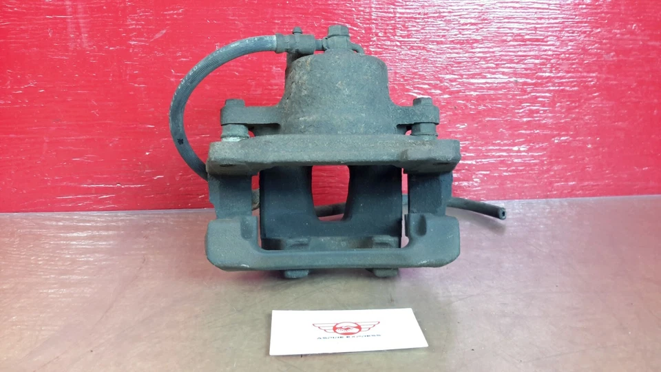 Pinza de freno delantera izquierda lado del conductor Toyota Celica 2002-2005 tracción delantera OEM 47750-20640 Foto 4 de 4