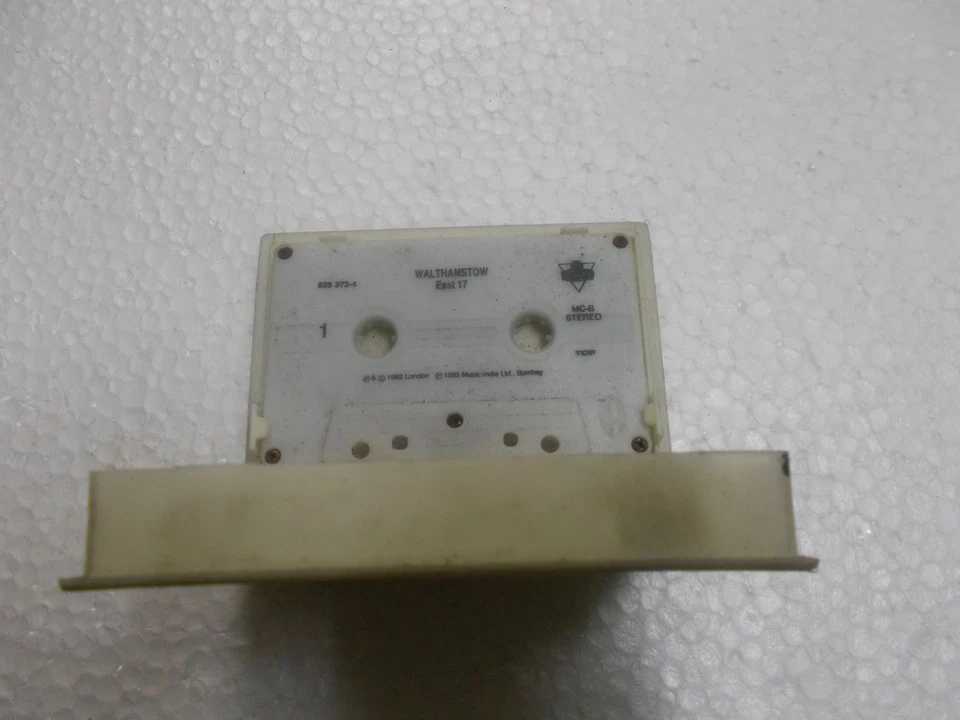 EAST 17 WALTHAMSTOW RARE orig CASSETTE TAPE INDIA CLAMSHELL - Image 4 of 4