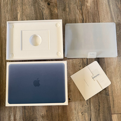 Apple MacBook Neo Indigo   NUR VERPACKUNG   Echt, perfekt für den ordnungsgemäßen Versand