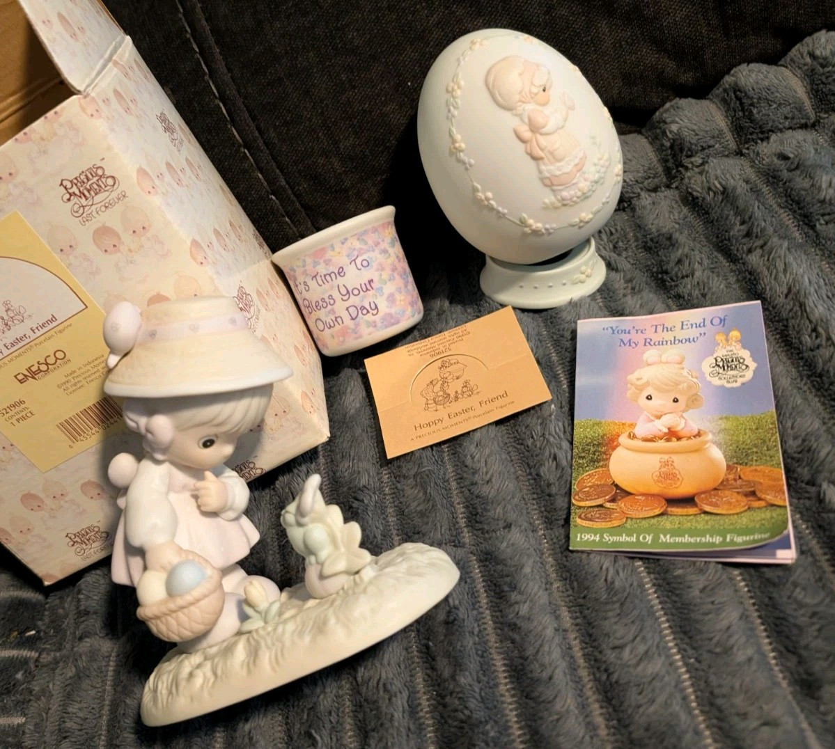 Precious Moments Lo Easter  Hoppy Easter Friend Fig Vintag & Easter Egg + Candle