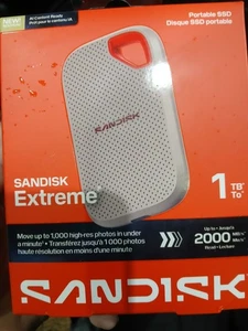 SanDisk Extreme Portable SSD 1TB En haut 2000 MB SDSSDE7W-1T00-AW25