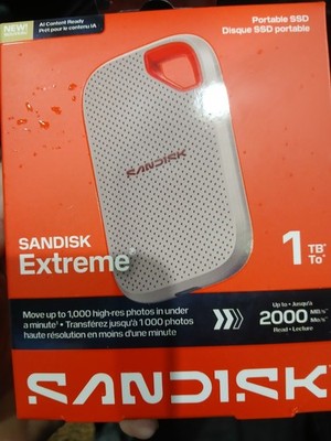 SanDisk Extreme Portable SSD 1TB  Up 2000 MB SDSSDE7W-1T00-AW25