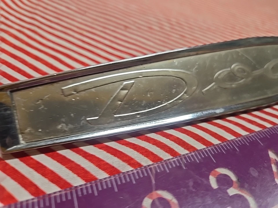 Dodge 330 Max 1964 cuña 1/4 cuarto panel emblema 2526915 64 Foto 2 de 4