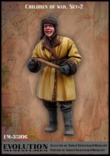 Evolution 1/35 EM-35106 WWII Soviet Children of War Set 2 - 1 Figure