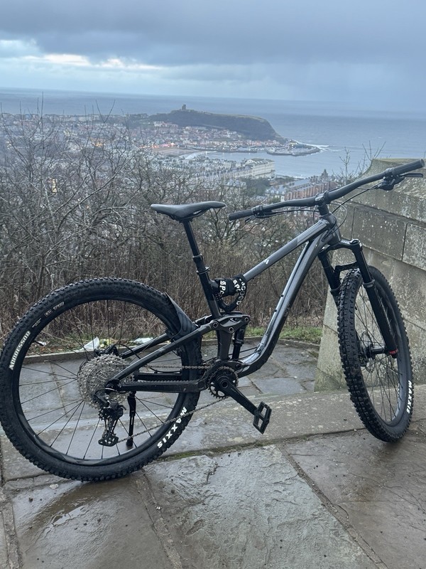 Giant trance 29 2 full suspension metallic black