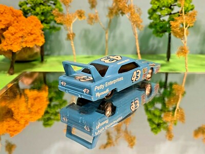 Richard Petty 1970 Plymouth Superbird, 1/64, Car 43, 426 C.I.