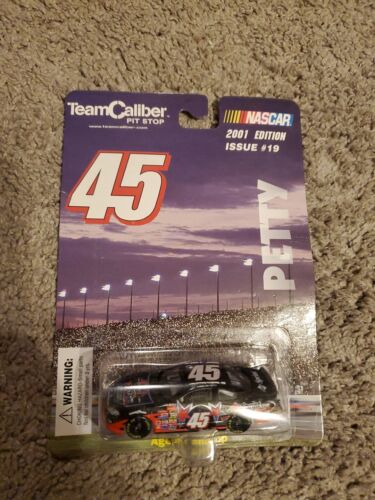 KYLE PETTY #45 SPRINT 2001 ISSUE #19 TEAM CALIBER NASCAR 1/64 ACTION DIECAST CAR - Picture 1 of 5