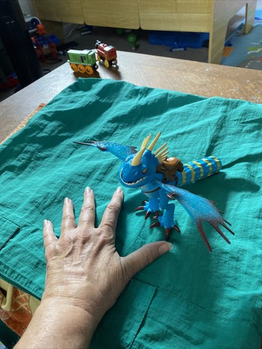 Train Your Dragon 2 Stormfly Power Dragon Tail Twist Spike Attack No Spikes - Picture 7 of 7