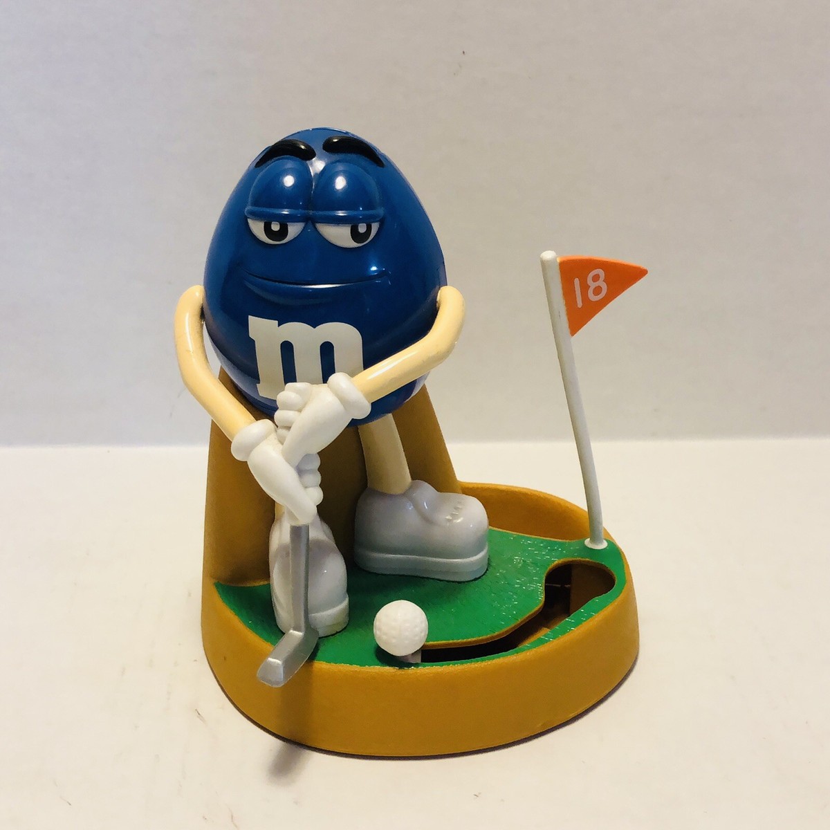 M&M’s ディスペンサー　ゴルフ M&M Golf Candy Dispenser Putting 18th Hole Blue M&M 2000 M&M