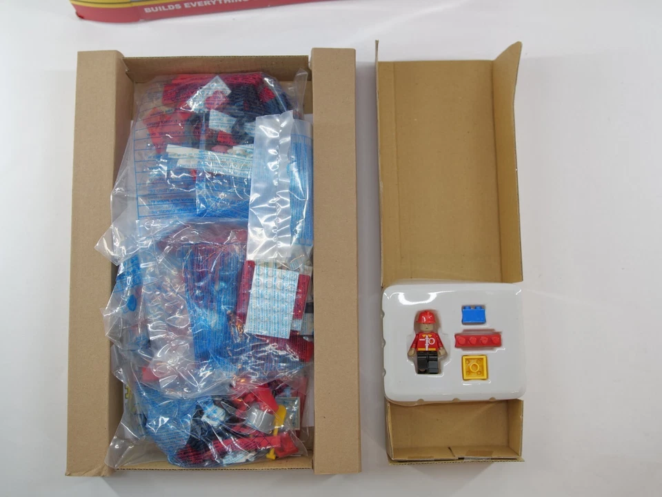 BEST-LOCK Construction Toys TOWN Fire Truck 240 Pieces SEALED, NEW open box - Image 2 of 4