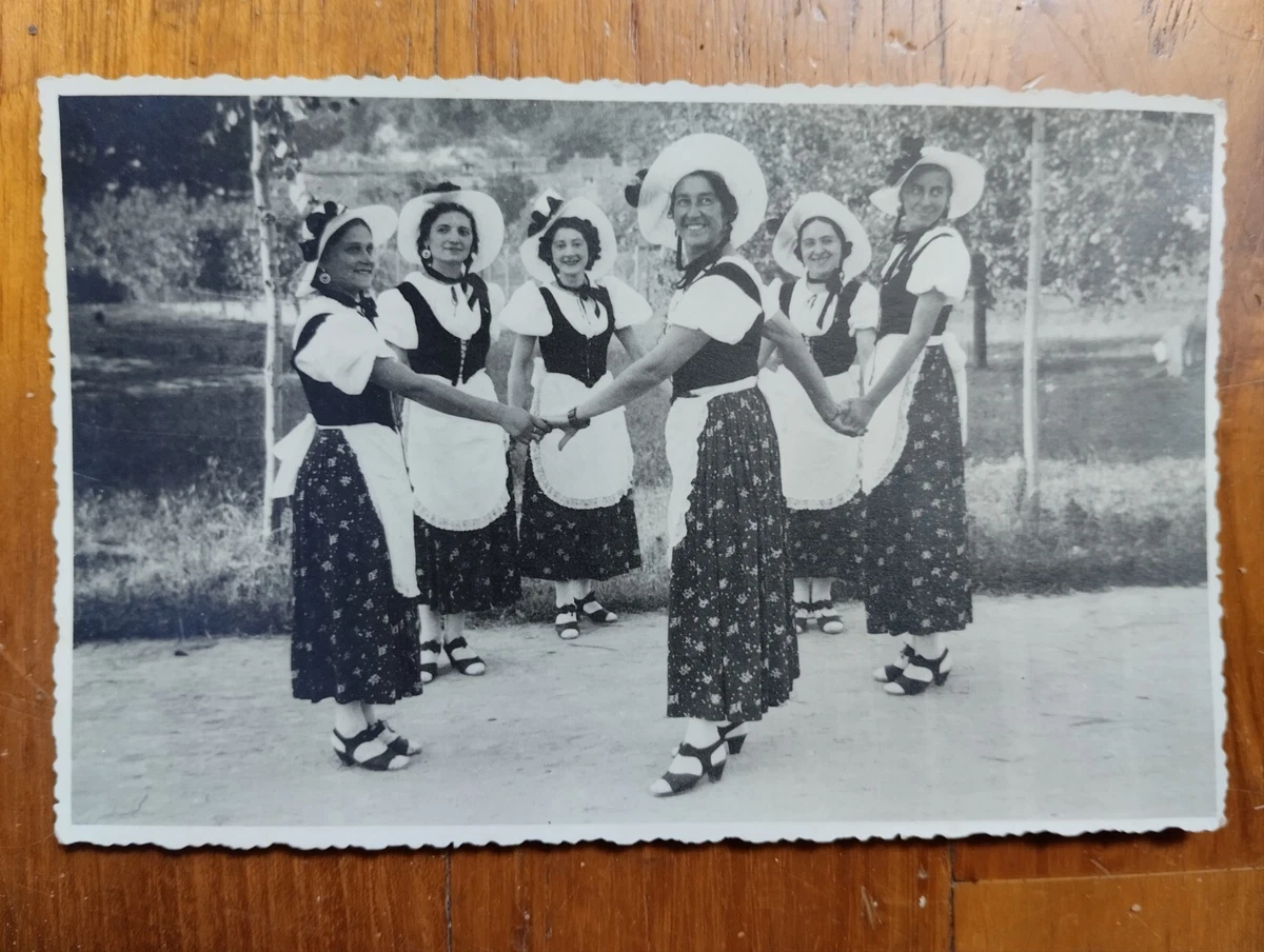 FOTO CARTOLINA DONNE in COSTUME TRADIZIONALE PIEMONTE ALBA Cuneo LANGHE Roero