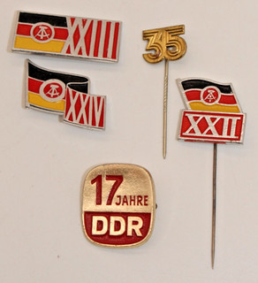 TT954: DDR Jahrestagsabzeichen 5 Stk.