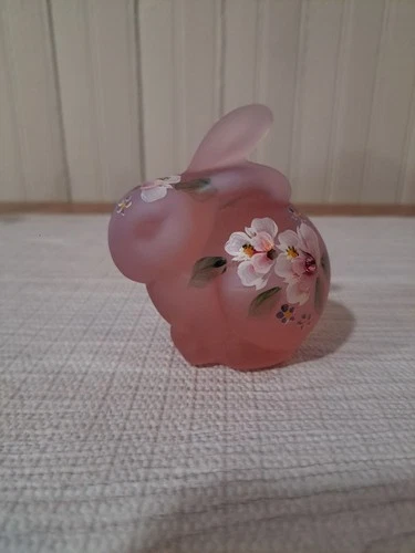 Fenton Art Glass "Chubby Bunny" Figurine Iridized Rosemilk / Pink Frosted Satin