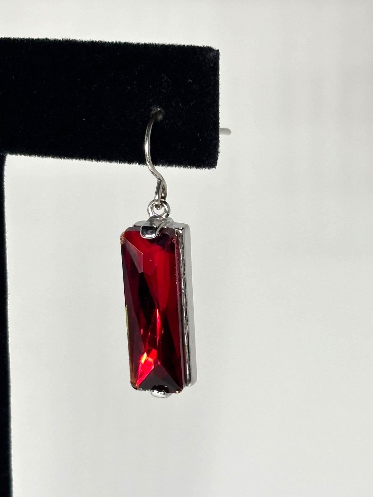 Faceted Red Crystal long rectangle dangle earring… - image 2