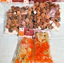 New Fall Scatters And Fillers Pumpkin Leaves Pinecones (24.2 Ounces Total)