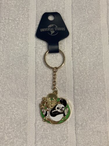 Porte-clés Universal Studios Florida Kung Fu Panda Po Karaté Chop & Dragon doré - Photo 1 sur 4