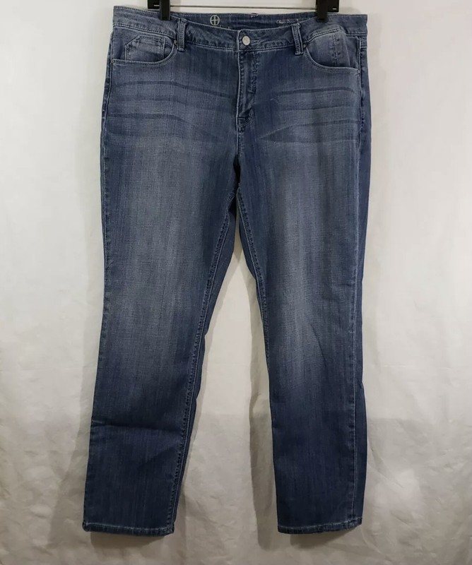 Women’s HOT IN HOLLYWOOD Str. Leg Jeans Med Wash Size 16