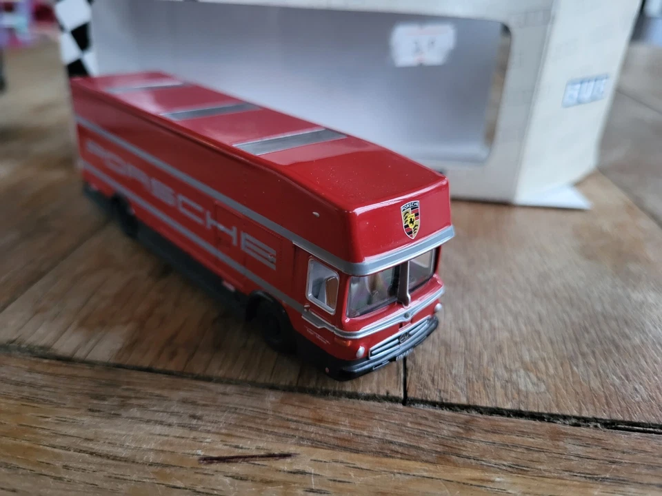 BUB 07150 - Porsche Renntransporter - rojo - edición 2005 - 1/87 Foto 4 de 4