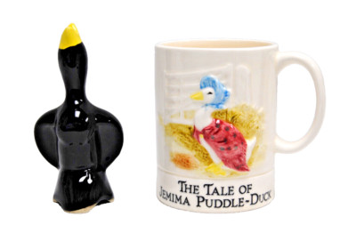 Black Bird Ceramic Pie Funnel & Jemima Puddle-Duck Musical Coffee Mug T2234
