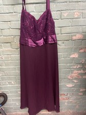 JJ's House Dress Floor Length Wedding Special Occasions Bust 48 Waist 46 Purple