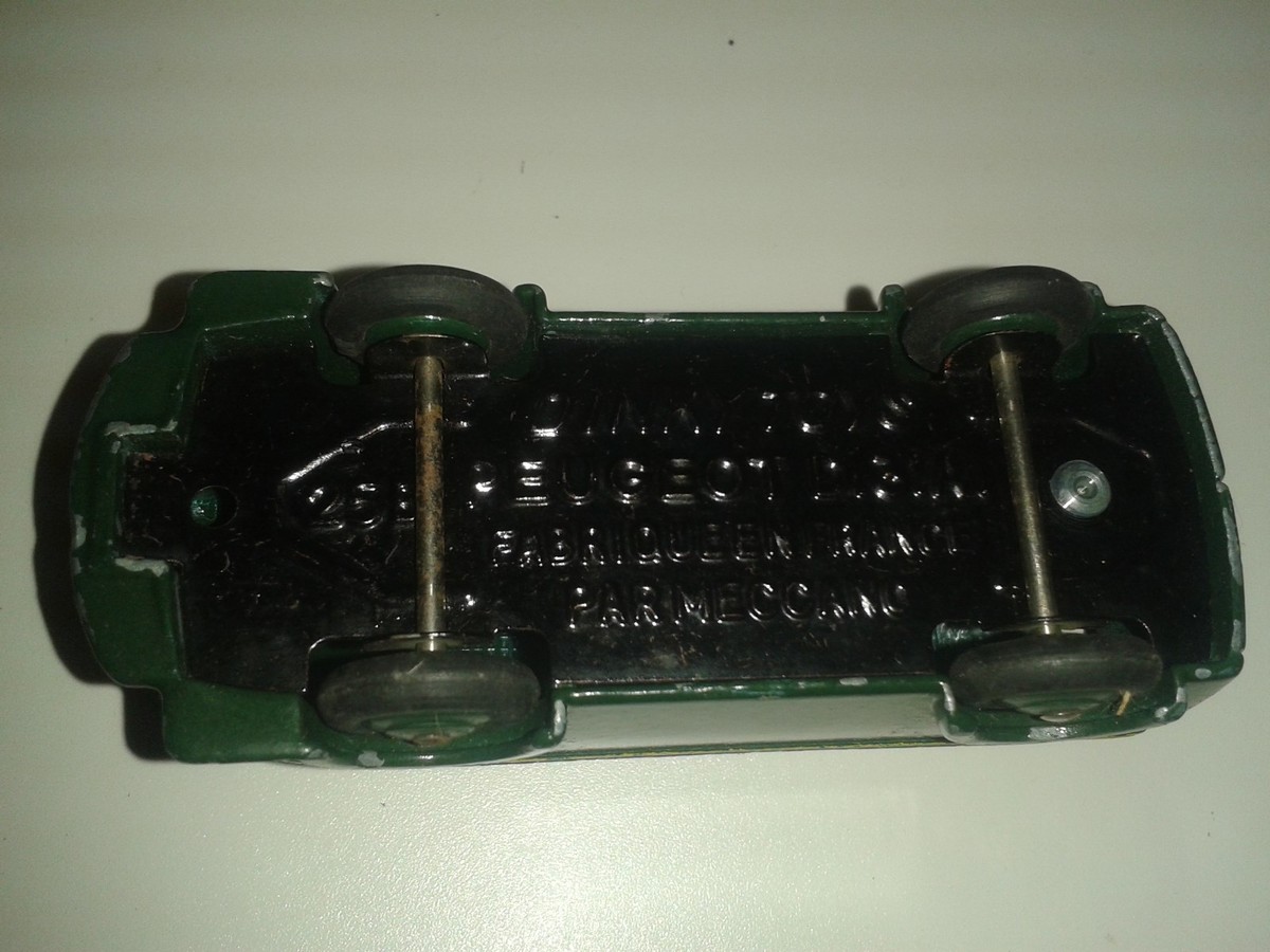 Fourgonnette Dinky Toys Ancienne Peugeot D.3.A. Postes - Modèle Vintage Avec Décalques, Réf 25 BV