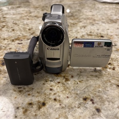 Canon NTSC ZR 65 MC Mini DV Digital Video Camcorder. WORKING. With Battery.