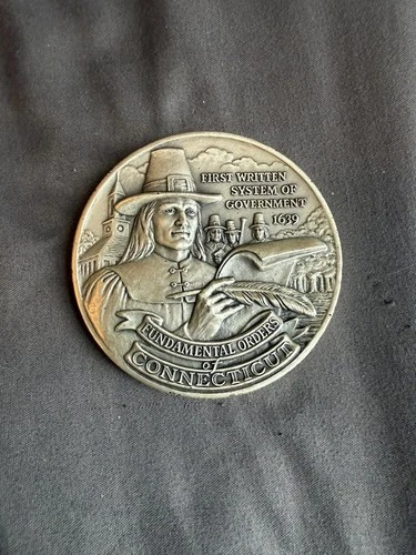 1976 Connecticut Medallic Art  4.8 Troy Oz. .999 Fine Silver Round Bicentennial