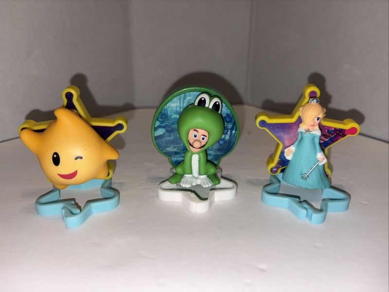 McDonalds 2026 Super Mario Galaxy Happy Meal KeyChain Clip Luigi Rosalina & Luma