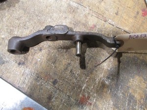 FORD 641 HYDRULIC LIFT COVER LINKAGE #NCA524-B, USED ORIGINAL GOOD CONDITION
