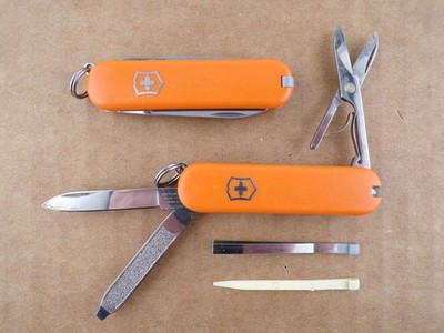 Lot of 2 Victorinox Classic SD Swiss Army Pocket Knife - Orange - Very Good
