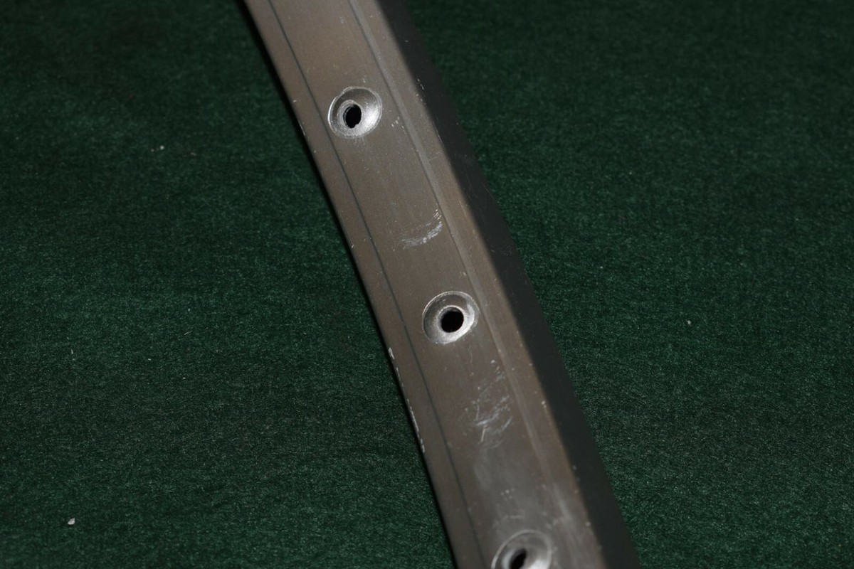 ARAYA 7 X RIM 26 x 1.5 36 holes 26'' aluminium silver Japan