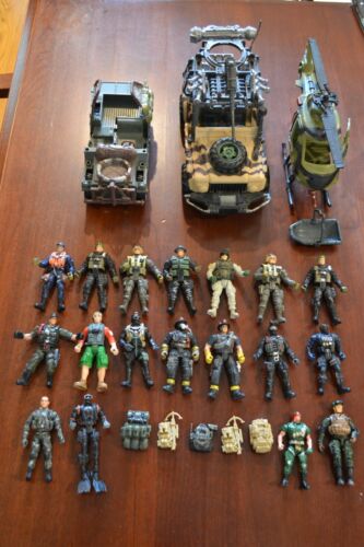 LARGE LOT CHAP MEI MILITARY POLICE SOLIDIER FORCE ACTION FIGURES VEHICLES READ - Picture 1 of 10