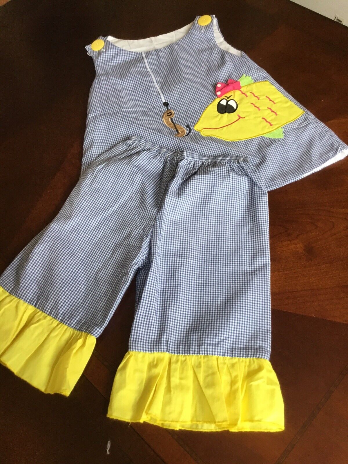 Girls NWT Unbranded Sleeveless Appliqued Fishing Top & Ruffle Pa