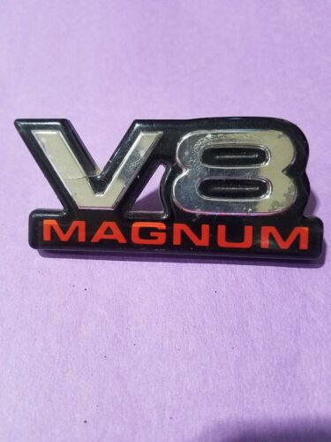 Bin32 used Dodge V8 Magnum 3.5 Inch Emblem 55076570 pins intact - Picture 3 of 4