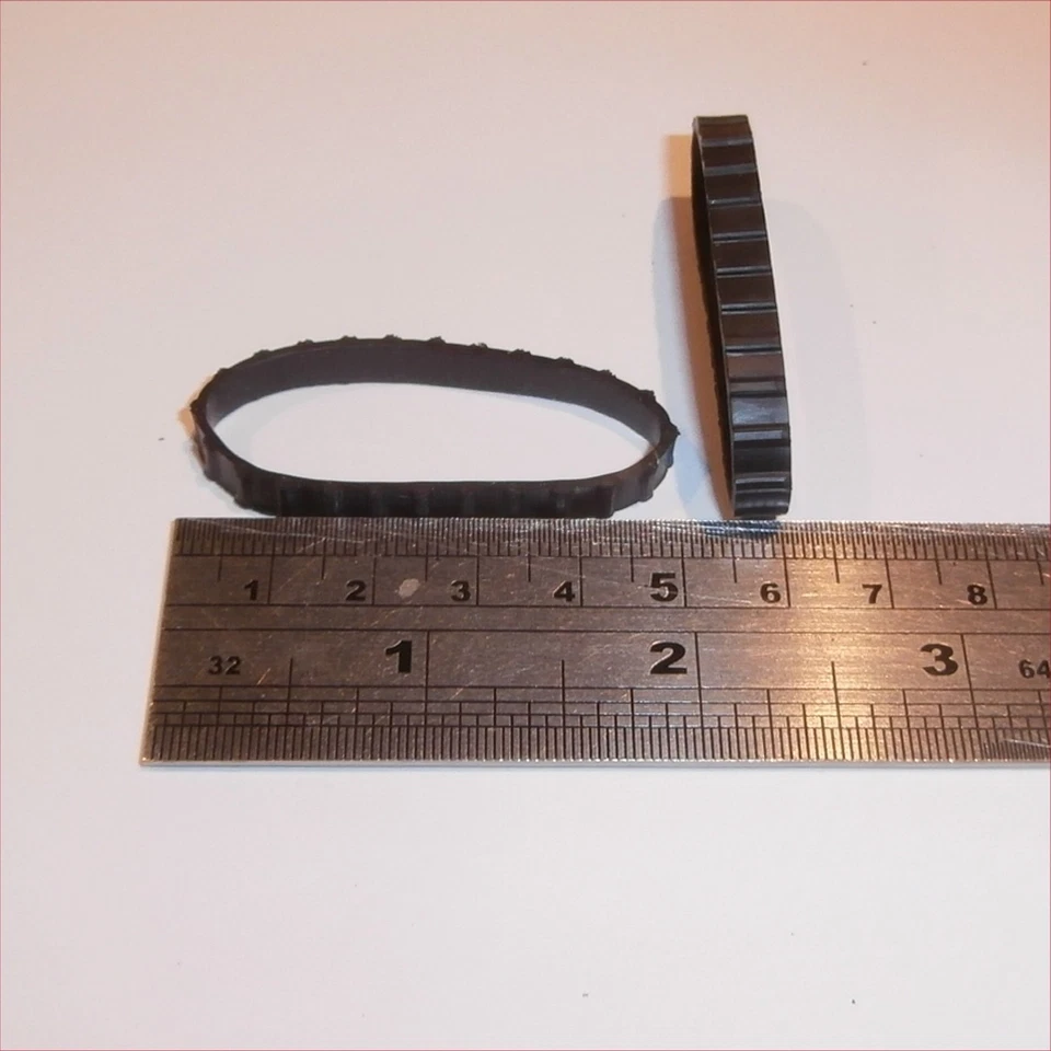 Matchbox Tracks Yesteryear Y16 Scania Halftrack Treads Black Pair - Image 4 of 4