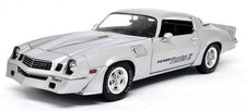 Greenlight 1/18 - Chevrolet Camaro Z-28 Yenko Turbo Z 1981 Silver Model Car