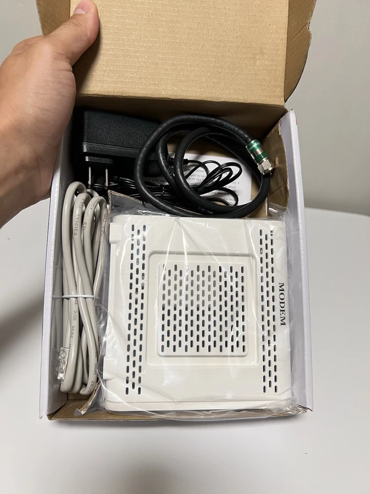 ARRIS (SB6190) - Cable Modem - Fast DOCSIS 3.0 32x8 Gigabit Cable Modem - Image 4 of 4