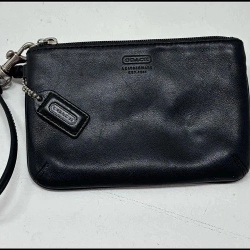 Borsa a mano Coach vintage in pelle nera con cerniera da polso stile SoHo