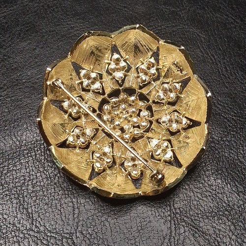 Vintage CORO Brown/Clear Rhinestone And Faux Pearl Brooch Gold Tone. 16.119 - Picture 5 of 6