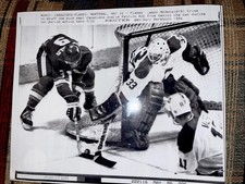 1986 NHL HOCKEY LASERPHOTO PATRICK ROY STANLEY CUP FINALS LANNY MCDONALD GOALIE