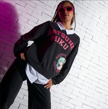 Hatsune Miku Sweatshirt with Collar Size Medium
