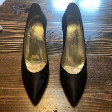 Vintage Charles Jourdan Satin Pump 9R