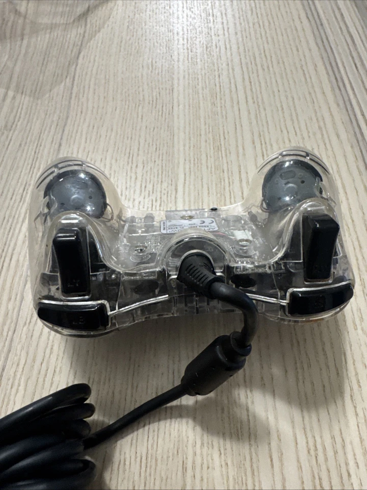 Afterglow Wired Controller for Xbox 360 Clear - Image 4 of 4